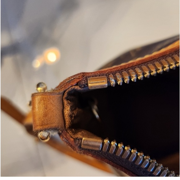 Louis Vuitton Palermo PM - Picture 14 of 15